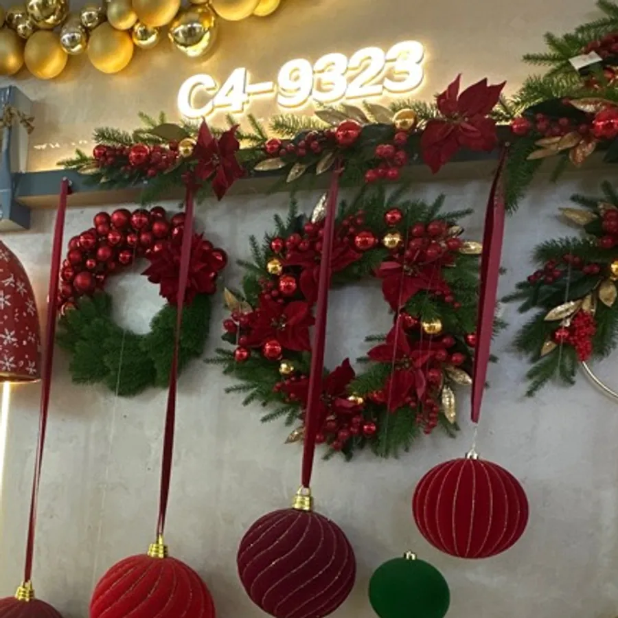 270cm Pine Christmas Garland